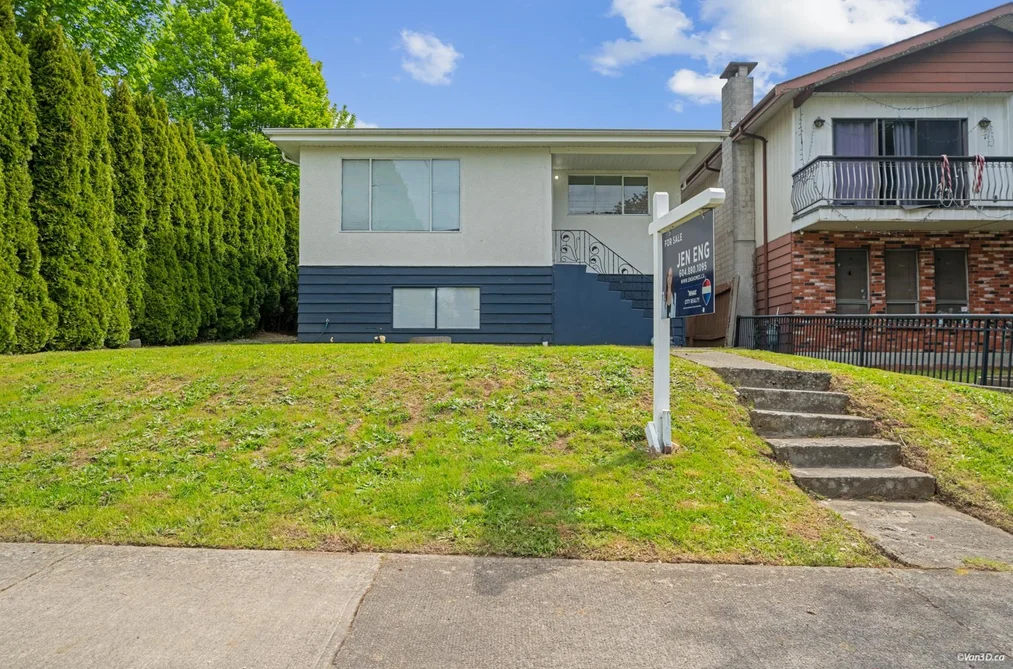 5702 LANCASTER STREET, Vancouver BC V5R 4A7, Vancouver BC — Residential for Sale - Photo 2