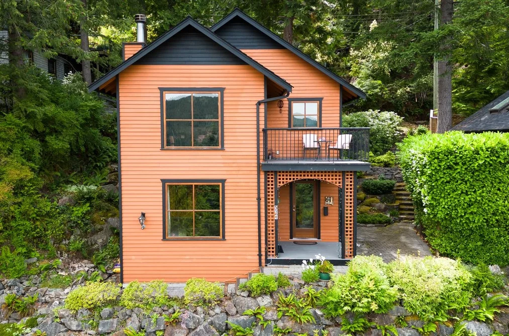 571 ROOCROFT LANE, Bowen Island BC V0N 1G2, Bowen Island BC — Residential for Sale - Photo 2