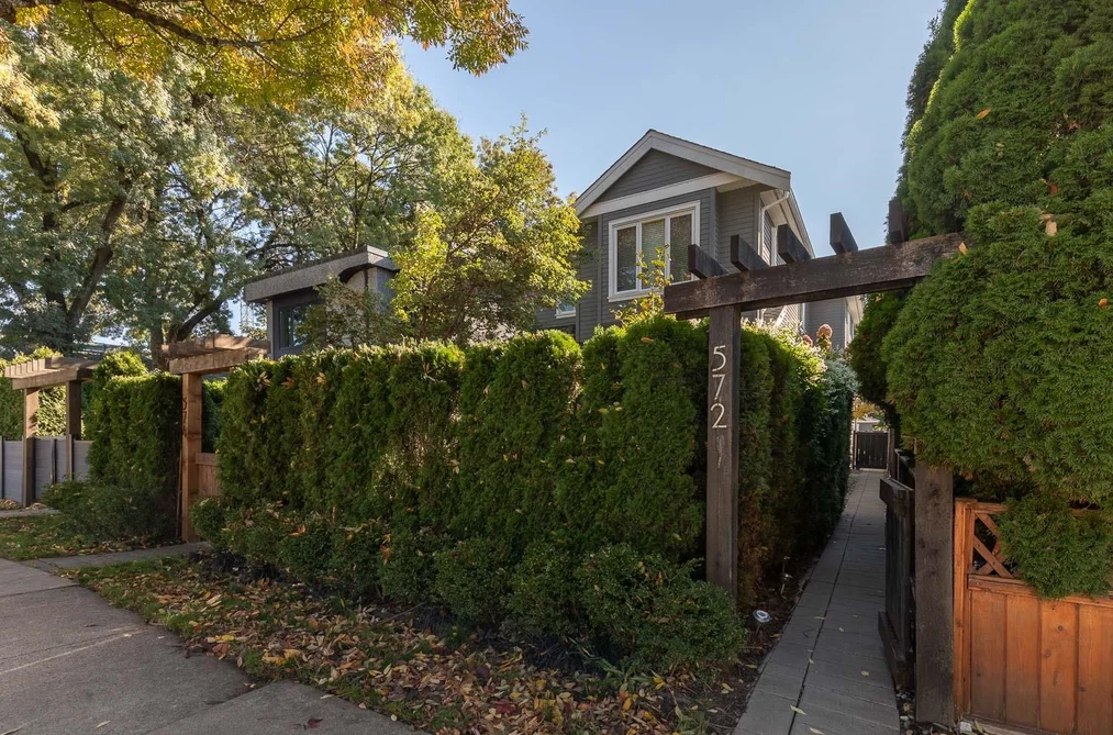 572 E 16th Ave, Vancouver, BC - MLS: R3174682