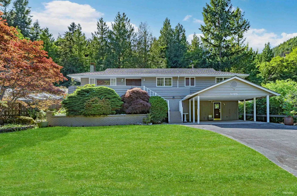 House for sale at 5725 Cranley Drive West Vancouver British Columbia - MLS: R3116830