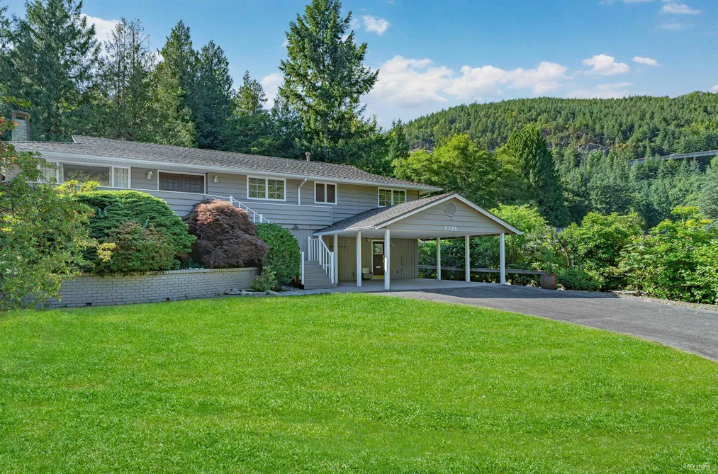 5725 CRANLEY DRIVE, West Vancouver BC V7V 4B3, West Vancouver BC — Residential for Sale - Photo 2