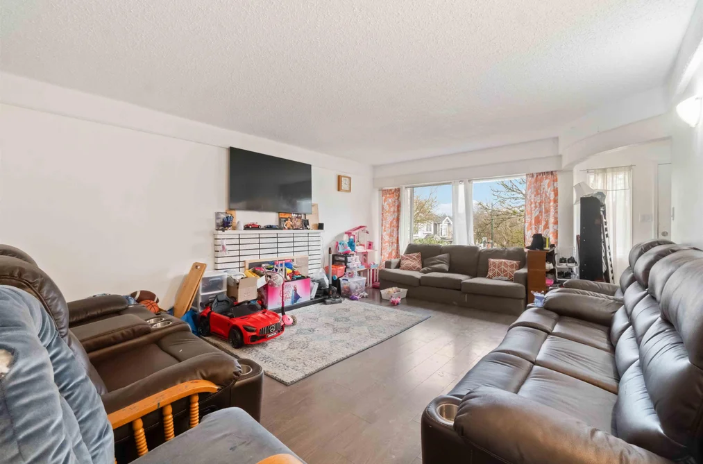 5735 EARLES STREET, Vancouver BC V5R 3S4, Vancouver BC — Residential for Sale - Photo 3