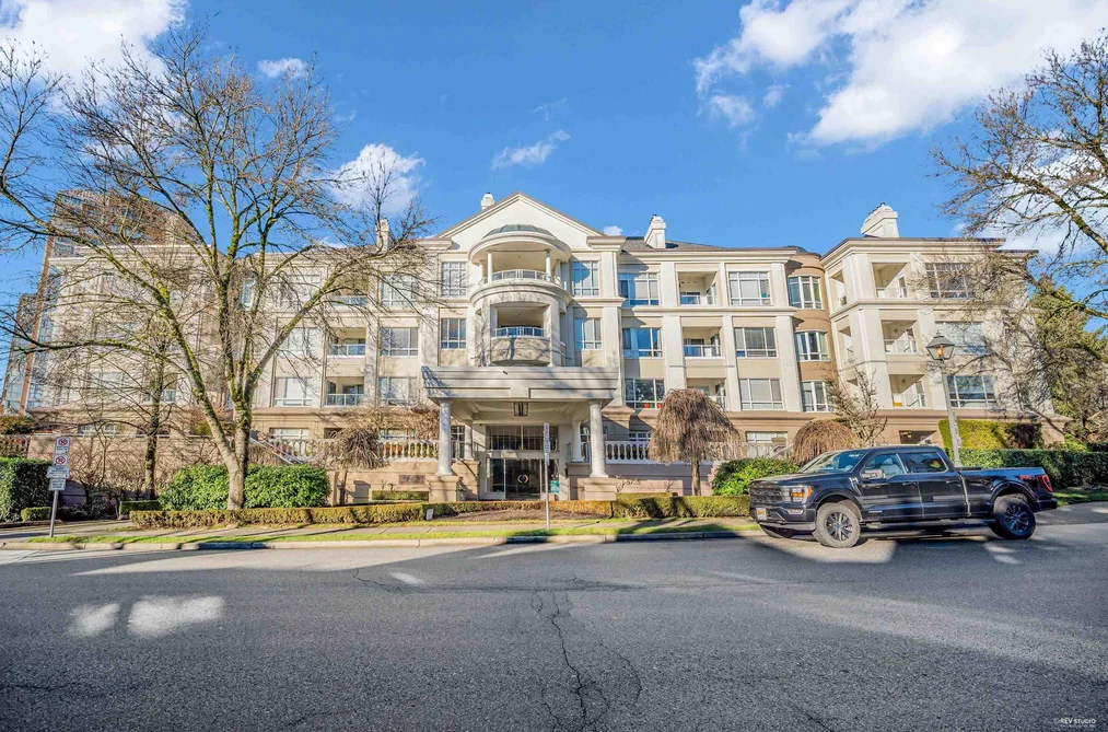 Condo for sale at 5735 Hampton Place Vancouver British Columbia - MLS: R3109009
