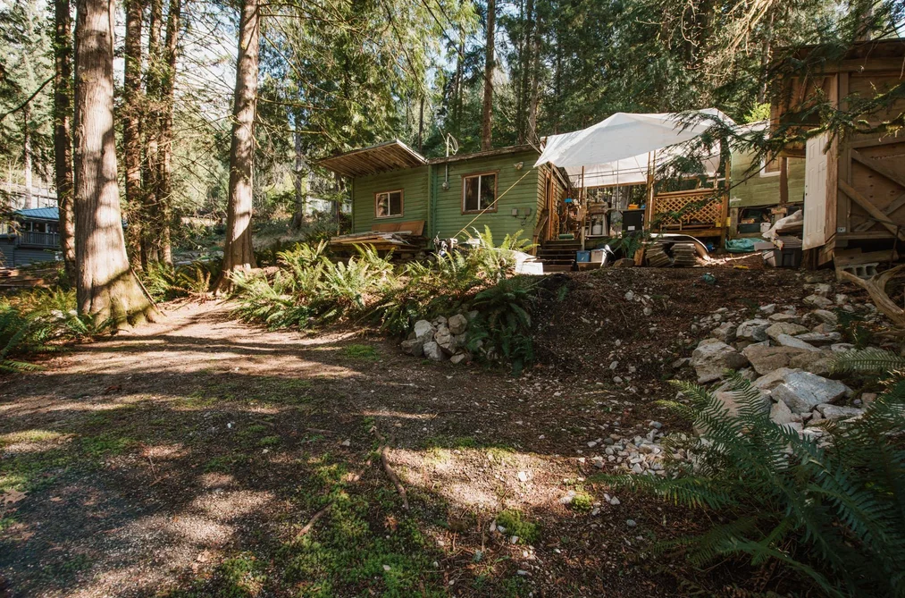 5735 NAYLOR ROAD, Sechelt BC V7Z 0C7, Sechelt BC — Residential for Sale - Photo 2