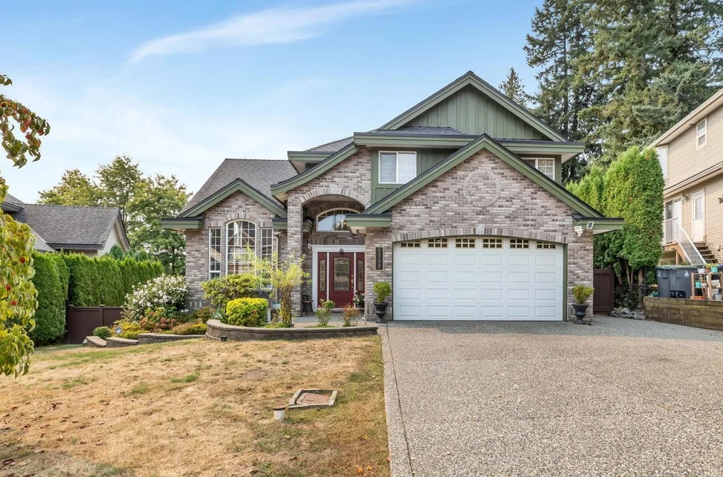 House for sale at 5737 169a Street Surrey British Columbia - MLS: R3107652