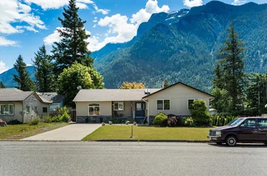 574 Park St, Hope, BC - MLS: R3104152