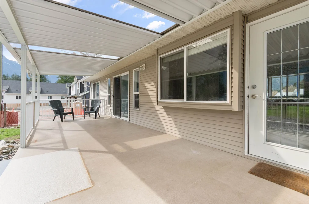 574 PARK STREET, Hope BC V0X 1L0, Hope BC — Residential for Sale - Photo 4