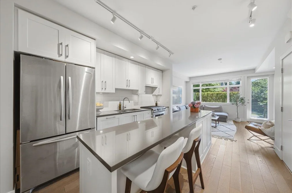 5743 ST GEORGE STREET, Vancouver BC V5W 2Y4, Vancouver BC — Residential for Sale — Photo 7 of 37