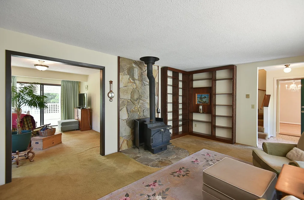 5749 Surf Circle, Sechelt, BC - MLS: R3164890 - Photo 3 5749 Surf Circle, Sechelt, BC - MLS: R3164890 - Photo 3