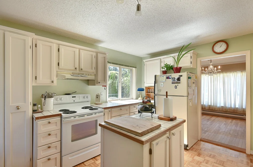 5749 Surf Circle, Sechelt, BC - MLS: R3164890 - Photo 8 5749 Surf Circle, Sechelt, BC - MLS: R3164890 - Photo 8