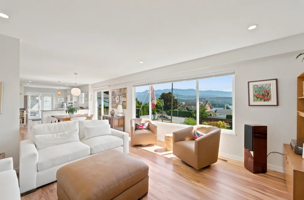 575 N DOLLARTON HIGHWAY, North Vancouver BC V7G 1N3, North Vancouver BC — Residential for Sale — Photo 13 of 40