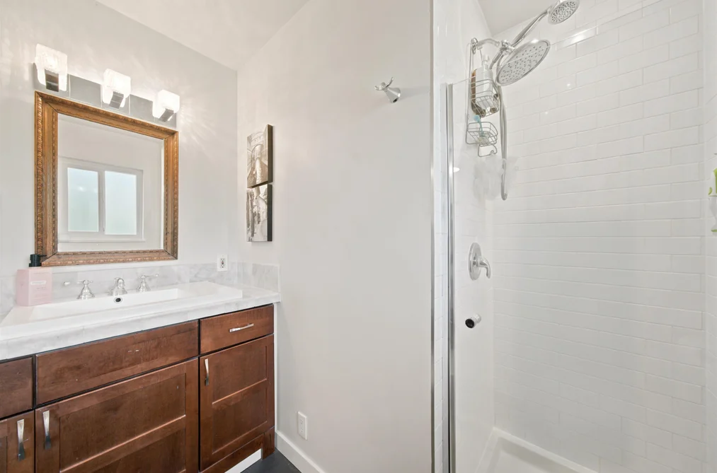 575 N DOLLARTON HIGHWAY, North Vancouver BC V7G 1N3, North Vancouver BC — Residential for Sale — Photo 15 of 40