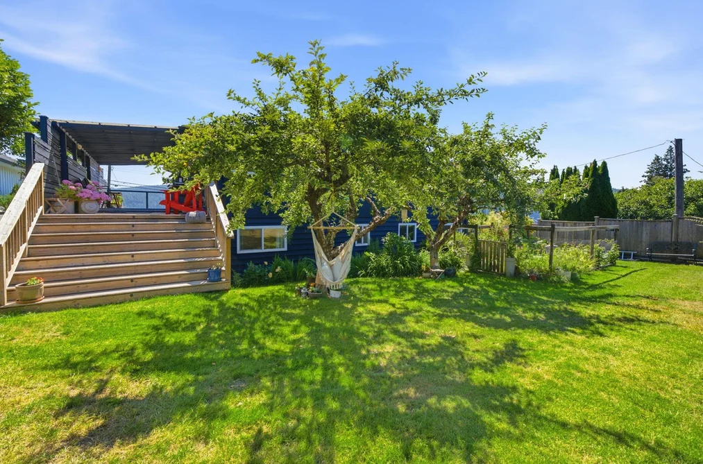 575 N DOLLARTON HIGHWAY, North Vancouver BC V7G 1N3, North Vancouver BC — Residential for Sale — Photo 22 of 40