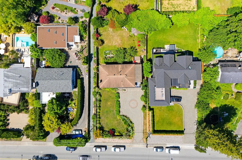 575 N DOLLARTON HIGHWAY, North Vancouver BC V7G 1N3, North Vancouver BC — Residential for Sale — Photo 33 of 40