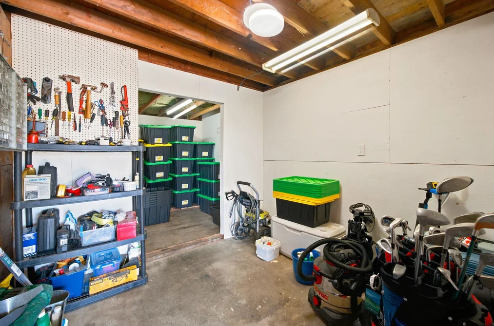 575 N DOLLARTON HIGHWAY, North Vancouver BC V7G 1N3, North Vancouver BC — Residential for Sale — Photo 35 of 40