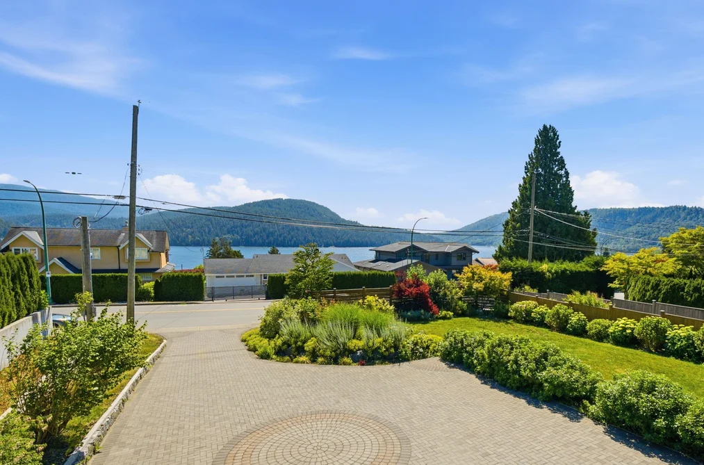 575 N DOLLARTON HIGHWAY, North Vancouver BC V7G 1N3, North Vancouver BC — Residential for Sale — Photo 5 of 40