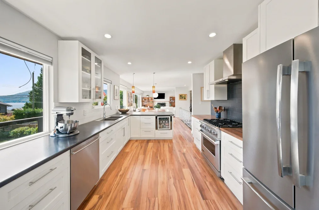 575 N DOLLARTON HIGHWAY, North Vancouver BC V7G 1N3, North Vancouver BC — Residential for Sale — Photo 9 of 40