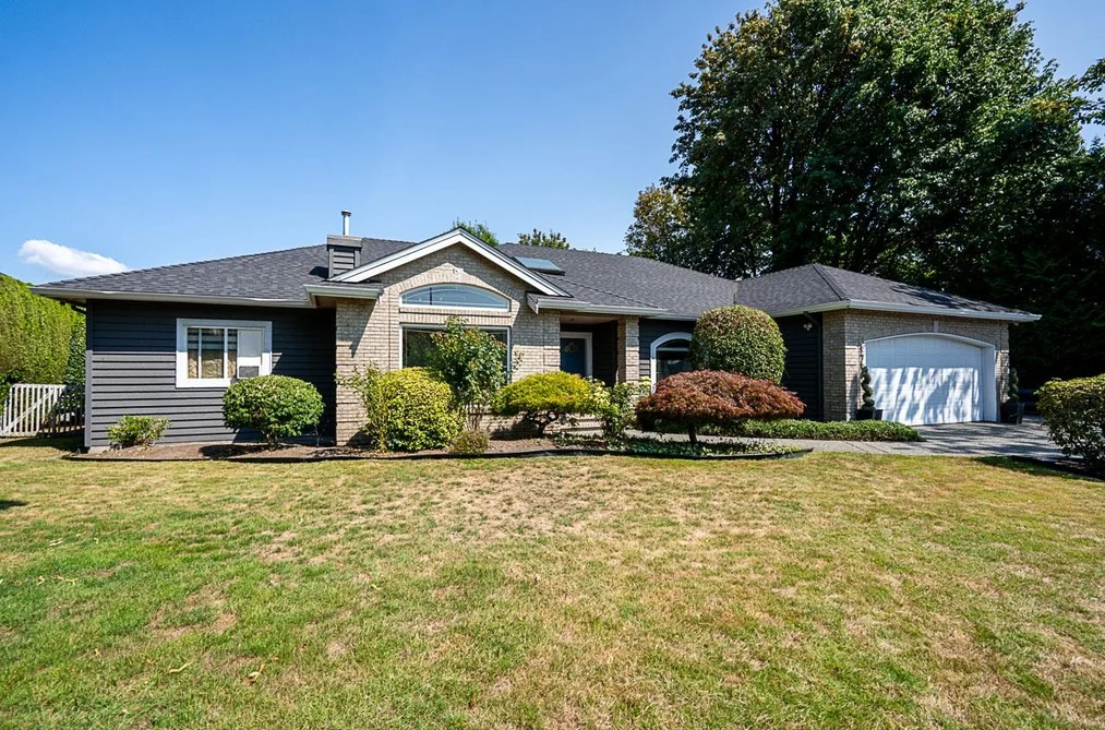 House for sale at 5758 W Kettle Crescent Surrey British Columbia - MLS: R3148372