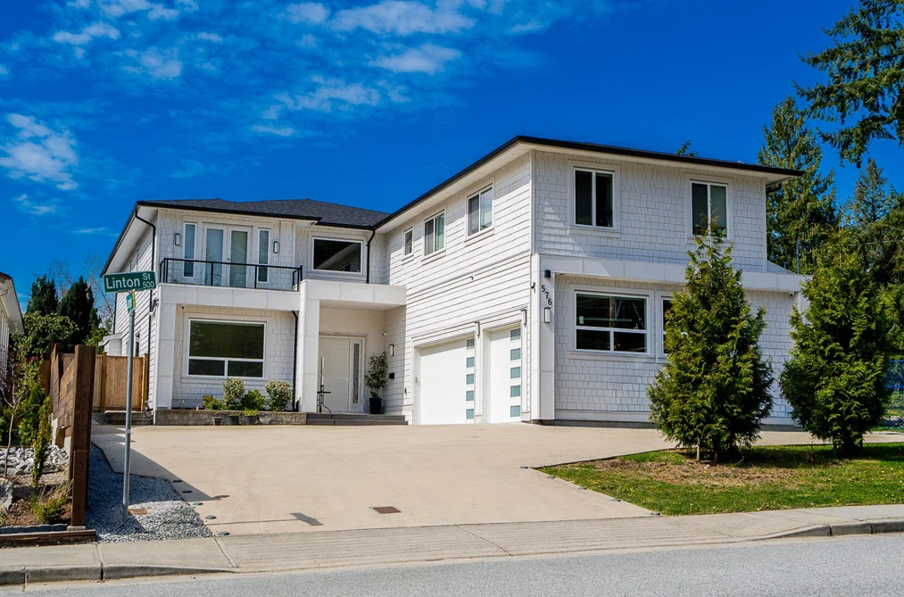 576 LINTON STREET, Coquitlam BC V3J 6J2, Coquitlam BC — Residential for Sale - Photo 2