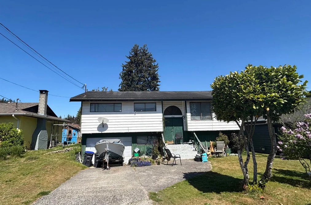 House for sale at 5762 Spindrift Street Sechelt British Columbia - MLS: R3103583