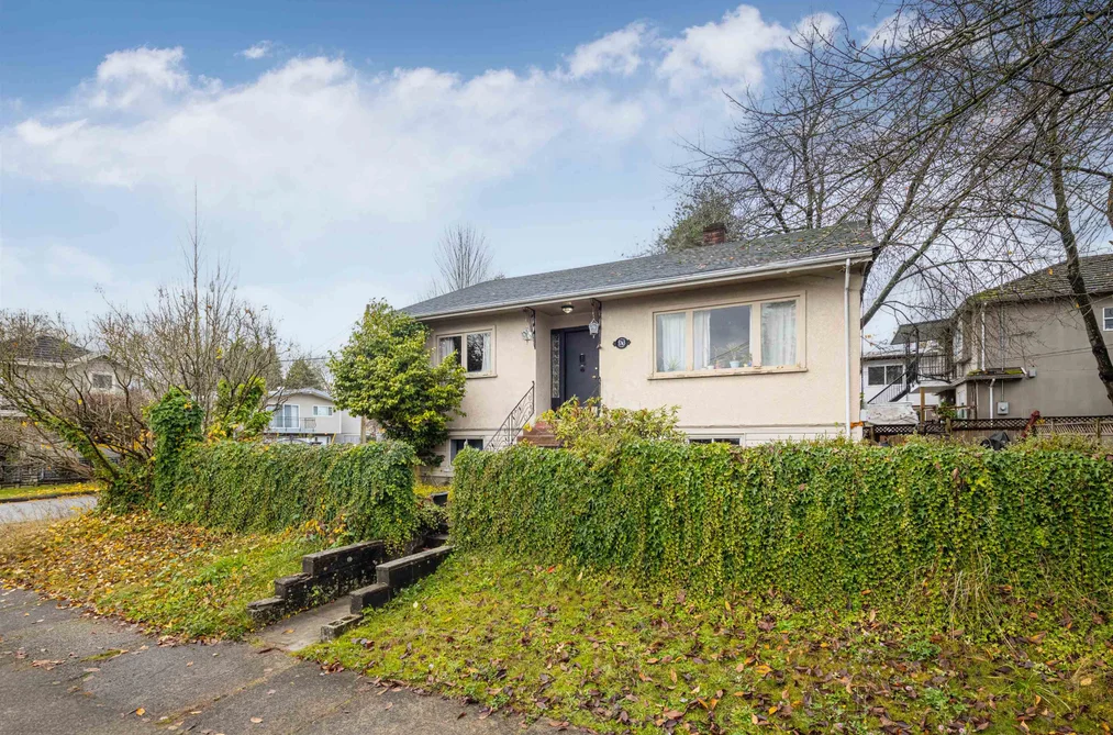 5765 QUEBEC STREET, Vancouver BC V5W 2N7, Vancouver BC — Residential for Sale - Photo 2