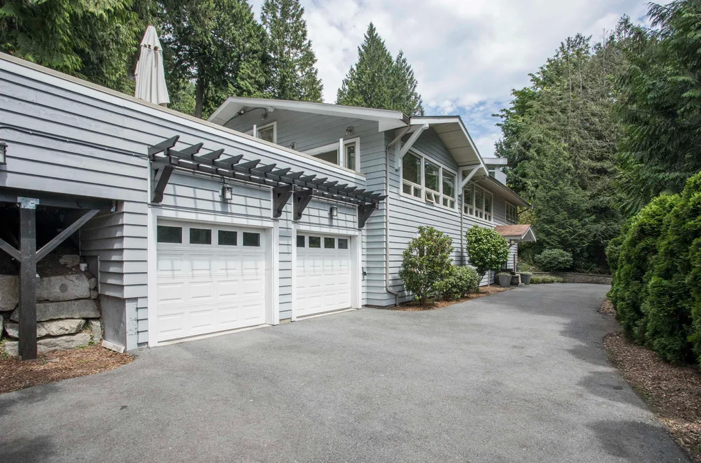 House for sale at 5770 Primrose Place West Vancouver British Columbia - MLS: R3149776