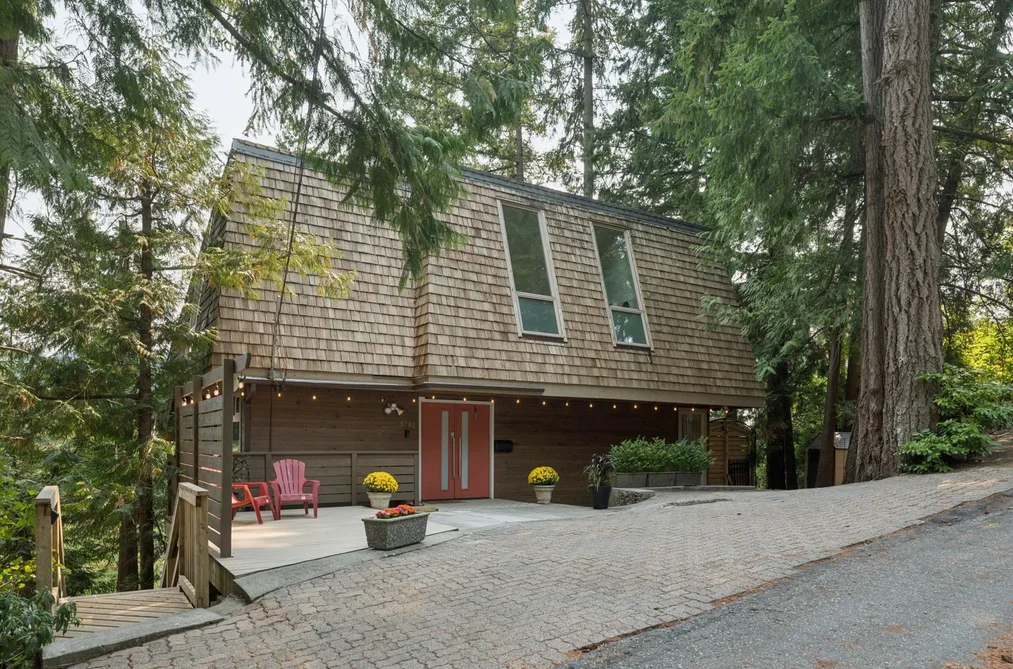 House for sale at 5781 Cranley Drive West Vancouver British Columbia - MLS: R3157123