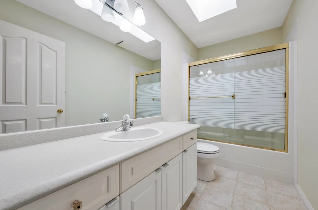 5786 169 Street, Surrey, BC - House for Sale - Photo 19 of 40 5786 169 Street, Surrey, BC - House for Sale - Photo 19 of 40