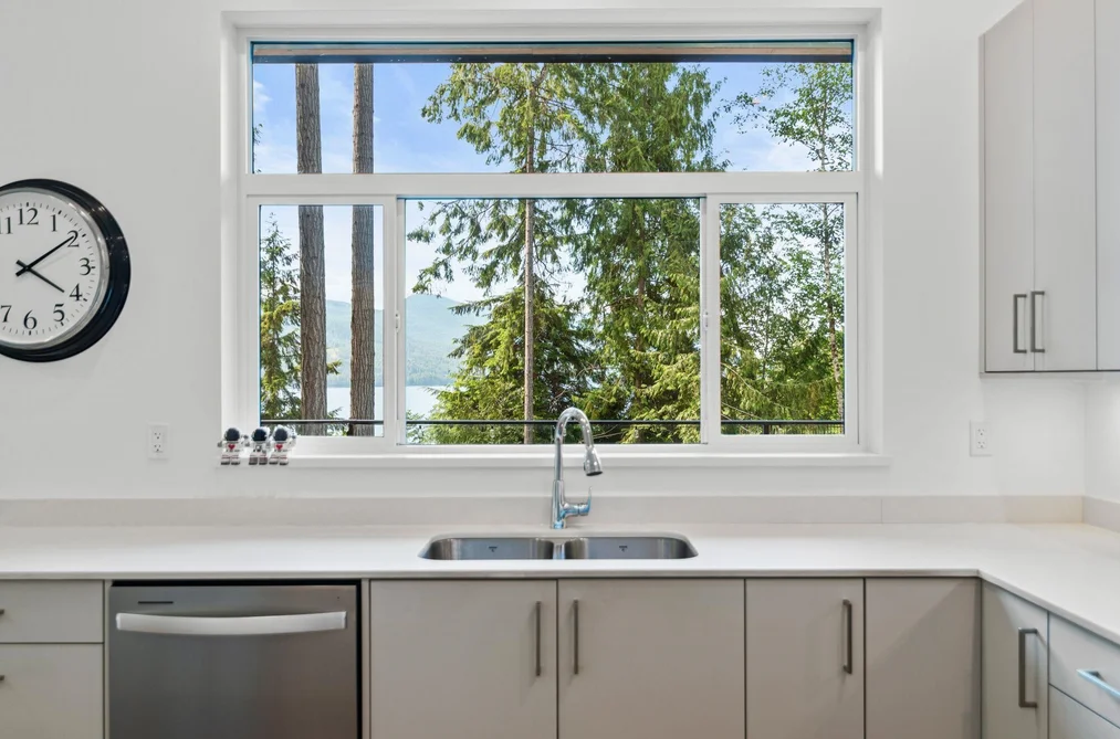 5792 TILLICUM BAY ROAD, Sechelt BC V7Z 0C7, Sechelt BC — Residential for Sale — Photo 15 of 38
