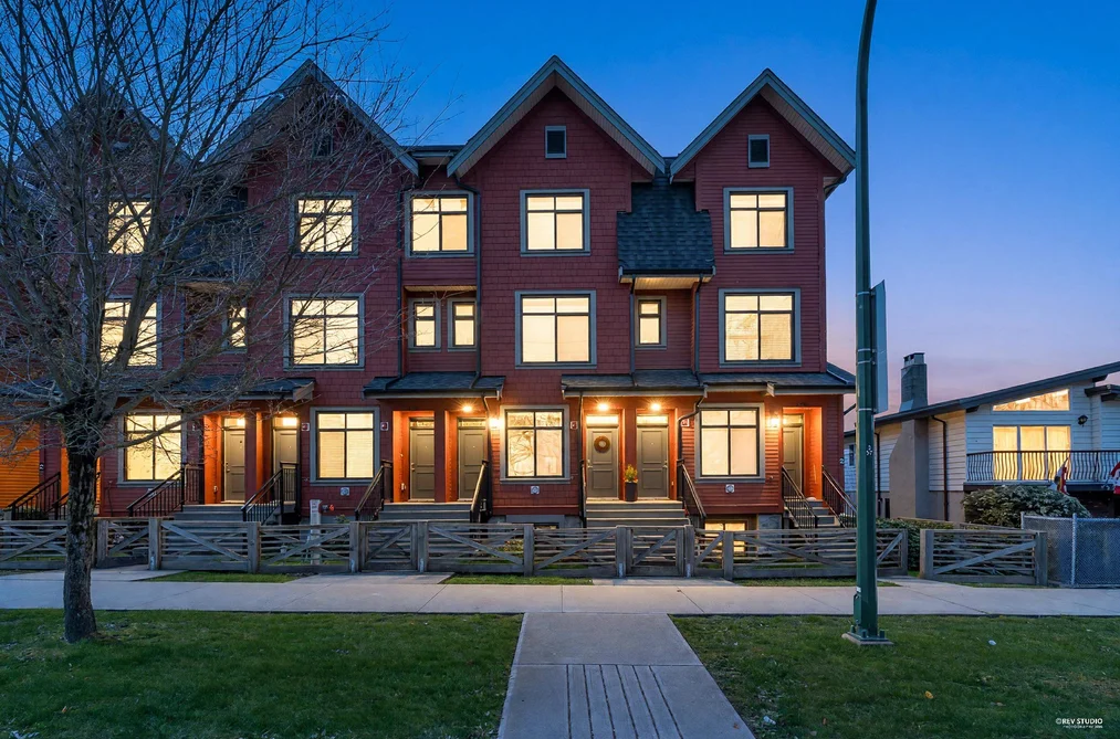 Townhouse for sale at 5795 Wales Street Vancouver British Columbia - MLS: R3107823