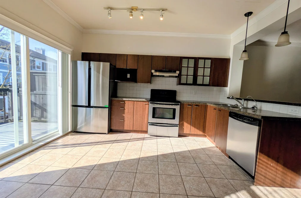 58 19572 FRASER WAY, Pitt Meadows BC V3Y 0A9, Pitt Meadows BC — Residential for Sale - Photo 4