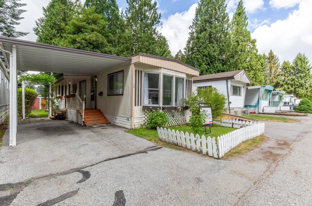 58 21163 LOUGHEED HIGHWAY, Maple Ridge BC V2X 2R4, Maple Ridge BC — Residential for Sale - Photo 2