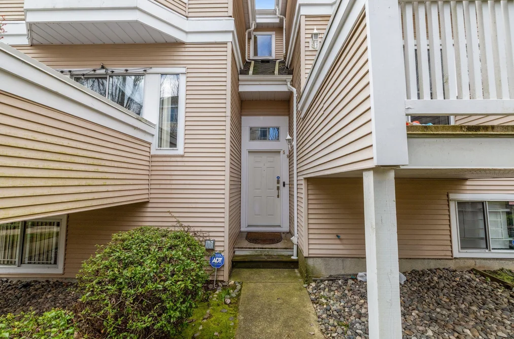 58 6700 RUMBLE STREET, Burnaby BC V5E 4H7, Burnaby BC — Residential for Sale - Photo 2