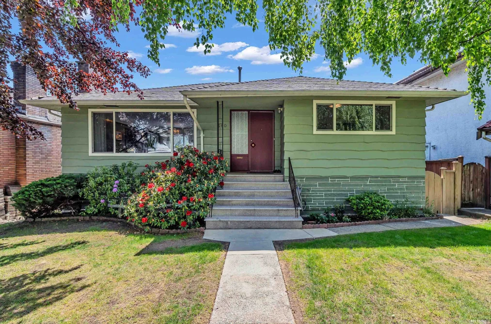 House for sale at 580 W 64th Avenue Vancouver British Columbia - MLS: R3154660