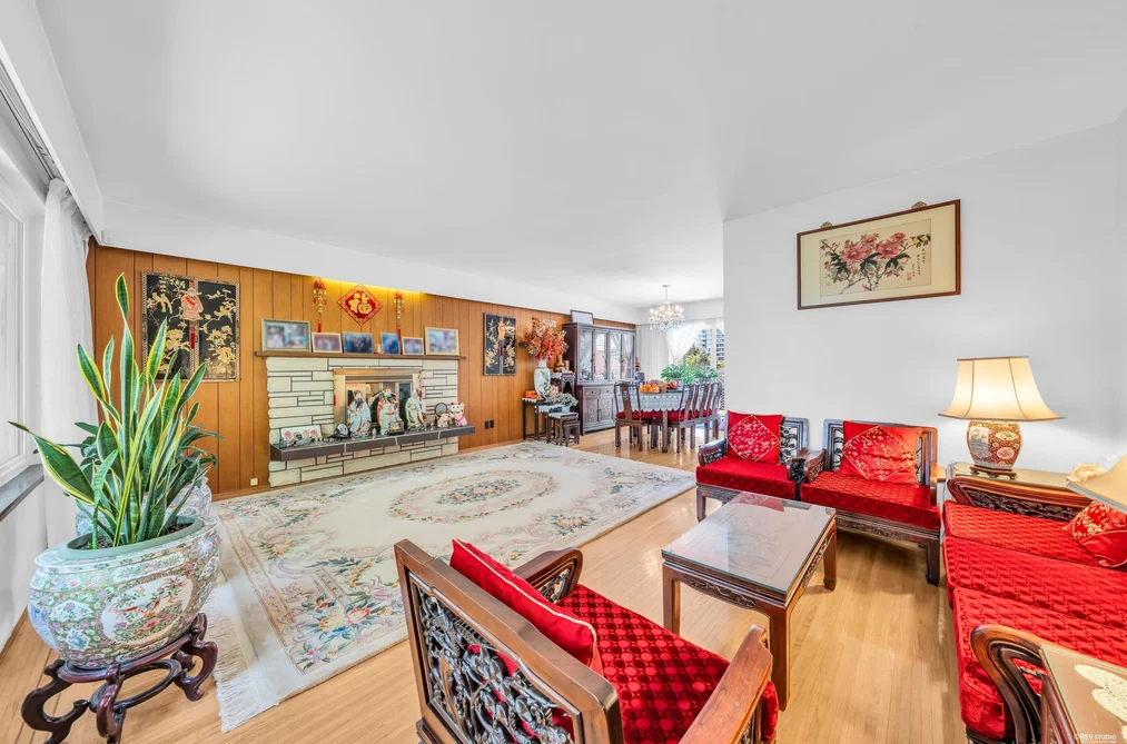 580 W 64TH AVENUE, Vancouver BC V6P 2K9, Vancouver BC — Residential for Sale - Photo 2