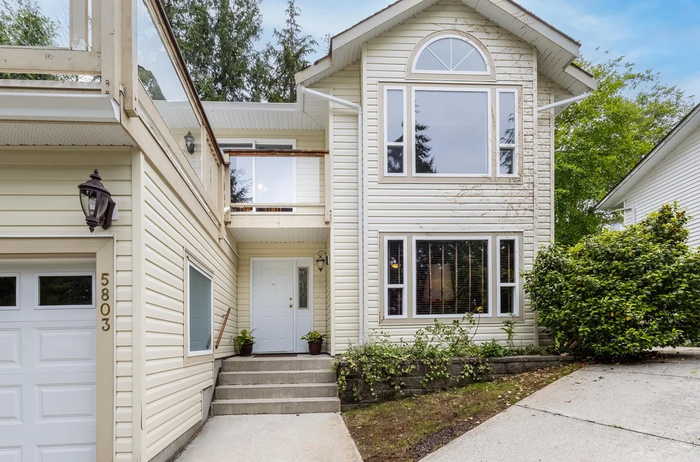 5803 MARINE WAY, Sechelt BC V7Z 0L8, Sechelt BC — Residential for Sale - Photo 2