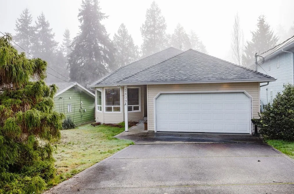 House for sale at 5809 Anchor Road Sechelt British Columbia - MLS: R3087759