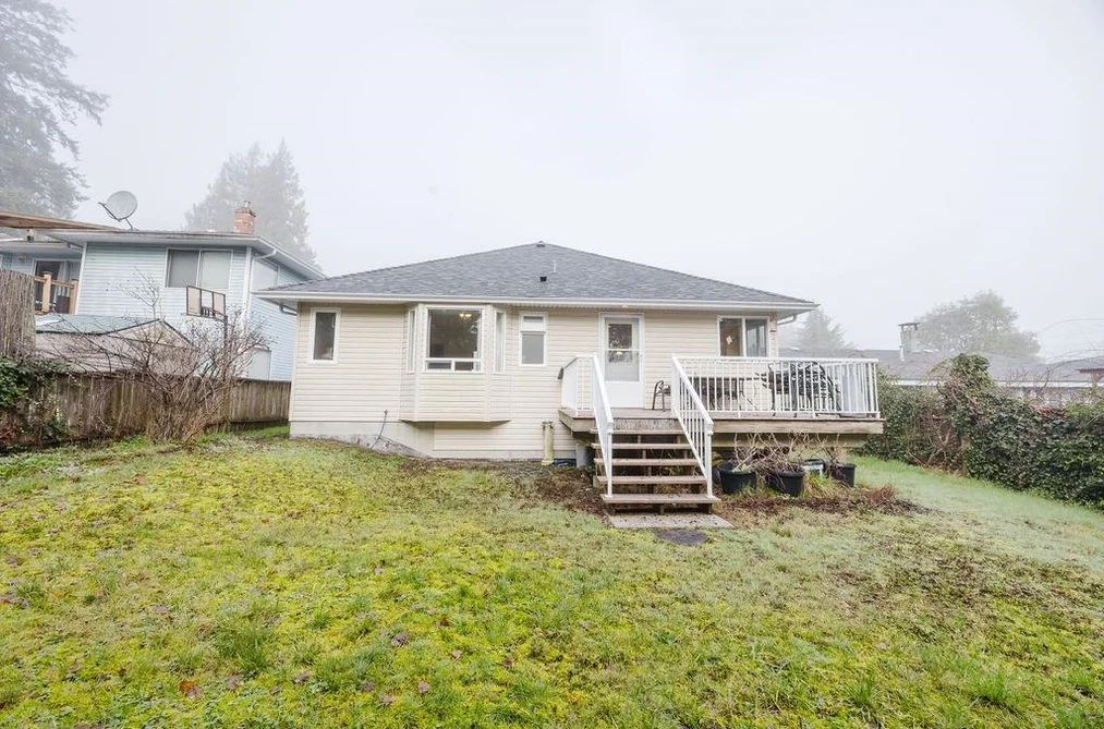 5809 ANCHOR ROAD, Sechelt BC V7Z 0N3, Sechelt BC — Residential for Sale - Photo 2