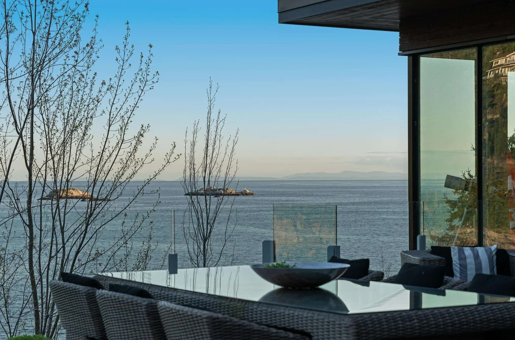 5810 EAGLE ISLAND, West Vancouver BC V7W 1V5, West Vancouver BC — Residential for Sale - Photo 2