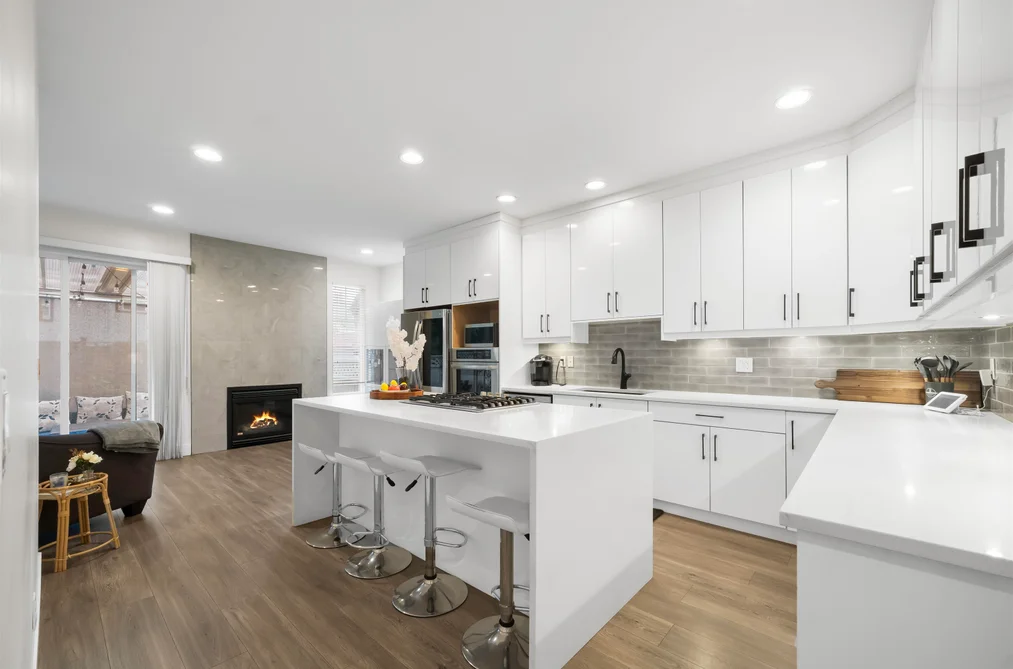 5814 122 Street, Surrey, BC - Townhouse for Sale - Photo 11 of 40 5814 122 Street, Surrey, BC - Townhouse for Sale - Photo 11 of 40