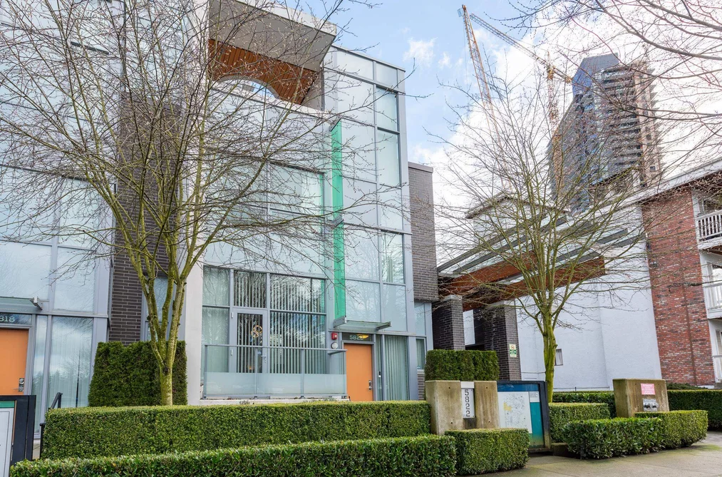 5822 PATTERSON AVENUE, Burnaby BC V5H 0G4, Burnaby BC — Residential for Sale - Photo 2