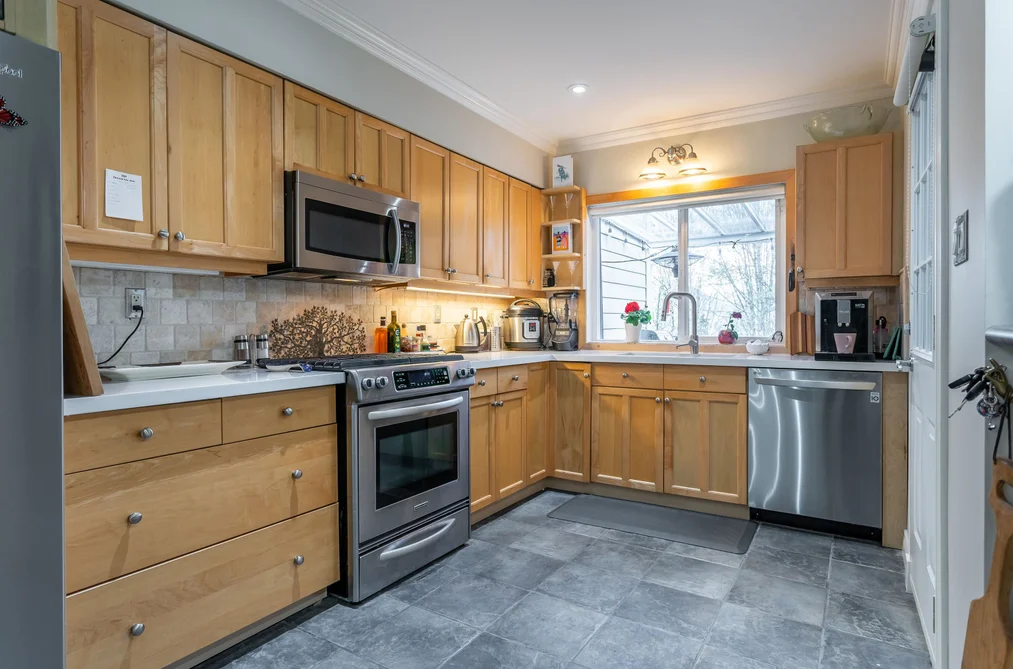5823 HIGHFIELD DRIVE, Burnaby BC V5B 1E4, Burnaby BC — Residential for Sale - Photo 6