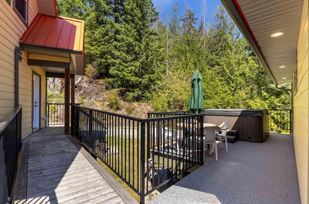 5823 LEANING TREE ROAD, Halfmoon Bay BC V7Z 1C2, Halfmoon Bay BC — Residential for Sale — Photo 25 of 40