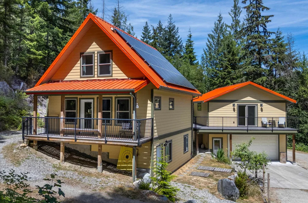 5823 LEANING TREE ROAD, Halfmoon Bay BC V7Z 1C2, Halfmoon Bay BC — Residential for Sale — Photo 3 of 40