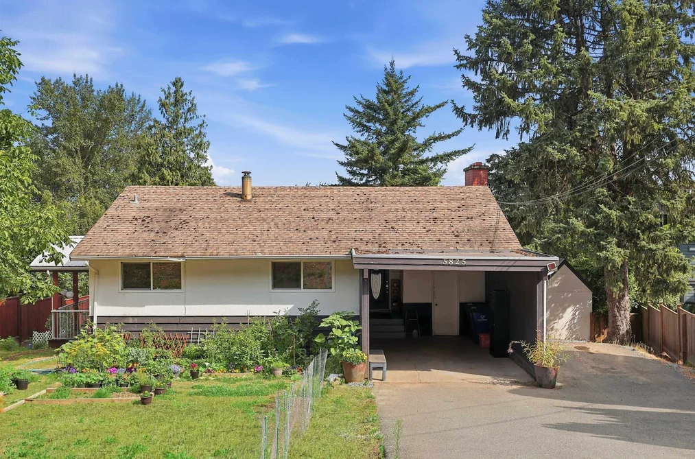 House for sale at 5825 Jinkerson Road Chilliwack British Columbia - MLS: R3149637