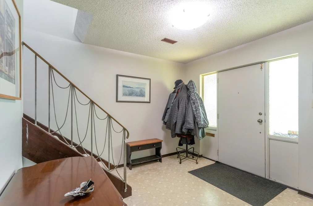 5827 CLINTON STREET, Burnaby BC V5J 2M4, Burnaby BC — Residential for Sale - Photo 2