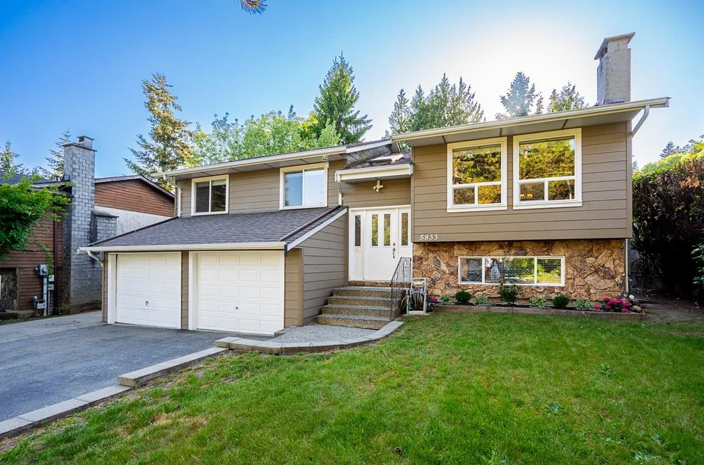 House for sale at 5833 Angus Place Surrey British Columbia - MLS: R3126961