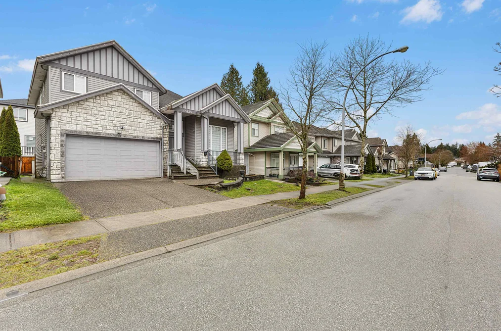 5835 139 STREET, Surrey BC V3X 3S2, Surrey BC — Residential for Sale - Photo 2