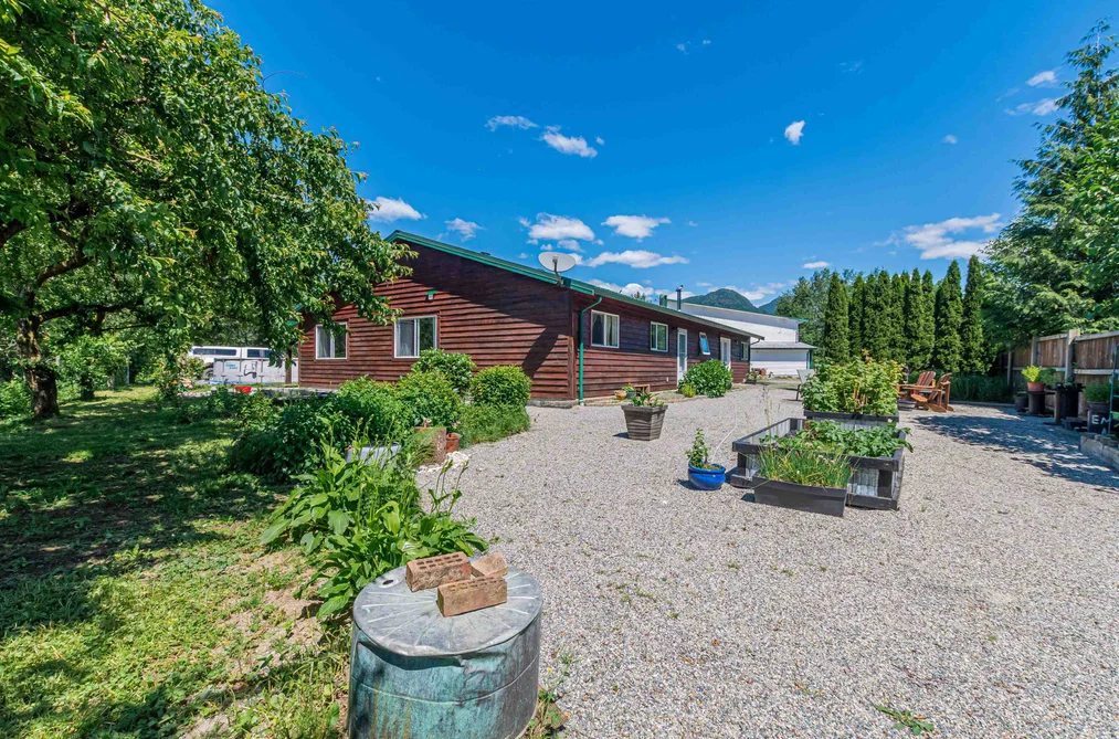 58465 LAIDLAW ROAD, Laidlaw BC V0X 1L2, Laidlaw BC — Residential for Sale - Photo 5