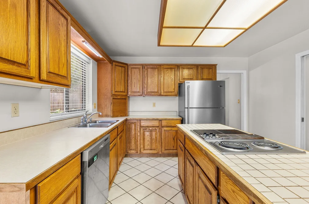 5858 Baffin Place, Burnaby, BC - MLS: R3163947 - Photo 13 5858 Baffin Place, Burnaby, BC - MLS: R3163947 - Photo 13